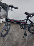אופניים חשמליים,
דגם איזי בייק
EASYBIKE
Model: Z1
עם בולמי זעזועים מקדימה ומאחור, בטרייה בתוך גוף האופניים שלא ניתן לגנוב.
