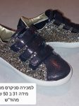 למכירה סניקרס חדשים עם נצנצים מוזהבים מידה 31 ב 50 ש"ח מהוד"ש/פ"ת 